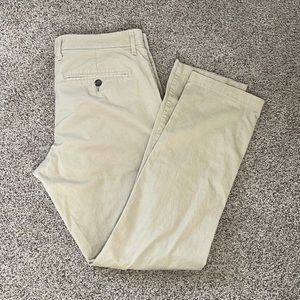 Men’s Goodfellow summer chino, slim. Men’s size 32 waist by 30 length.